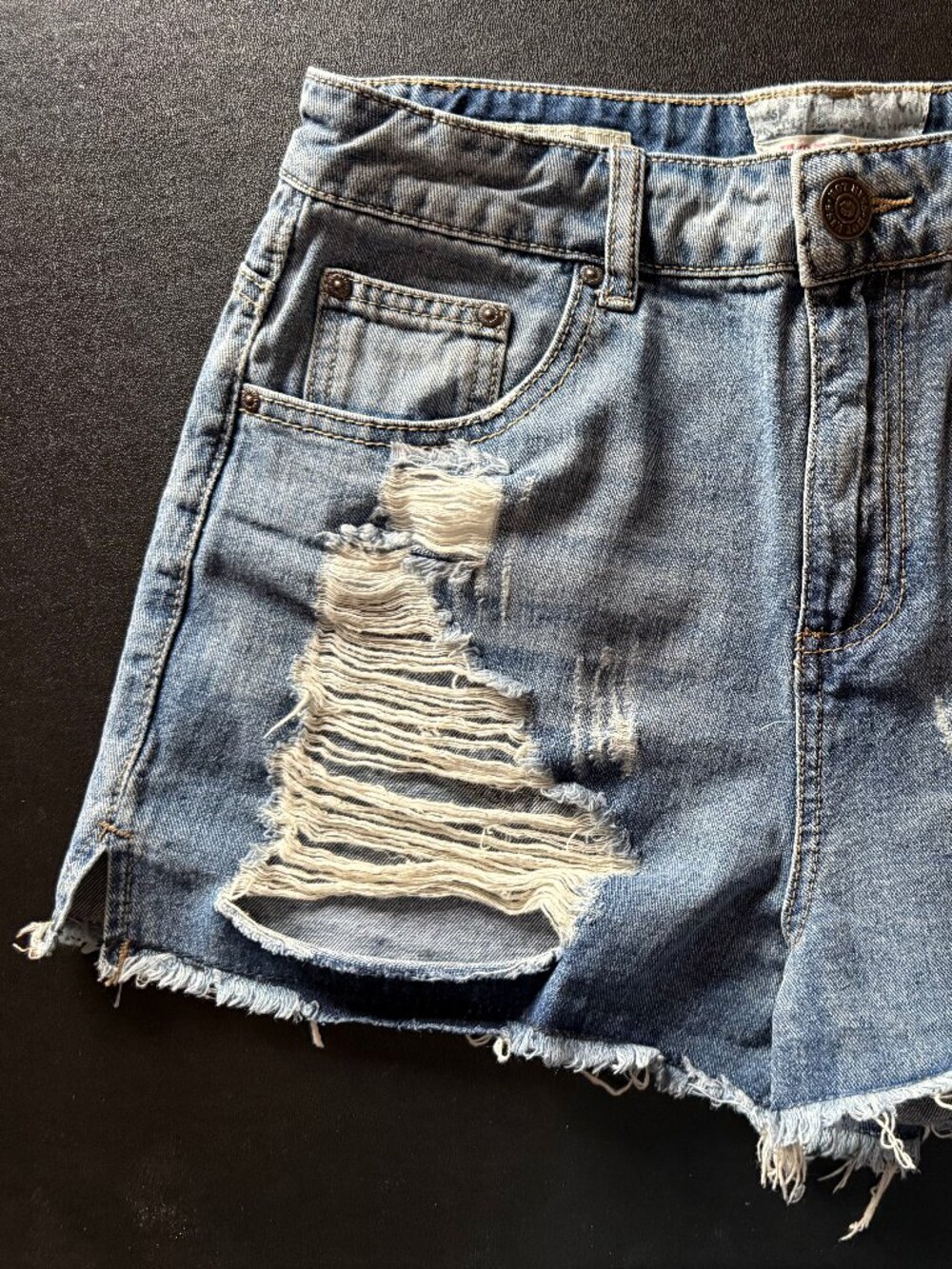 Hot Kiss "Cici Short" Distressed/Ripped Jean Shorts (Juniors)